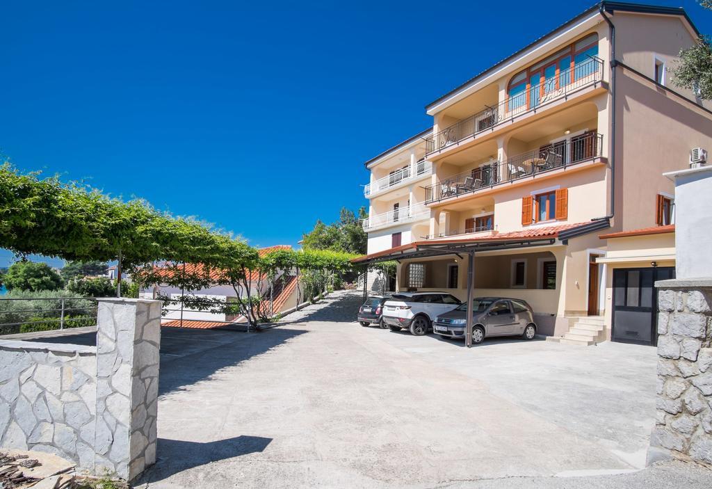 Apartments Iva Krk Town Εξωτερικό φωτογραφία