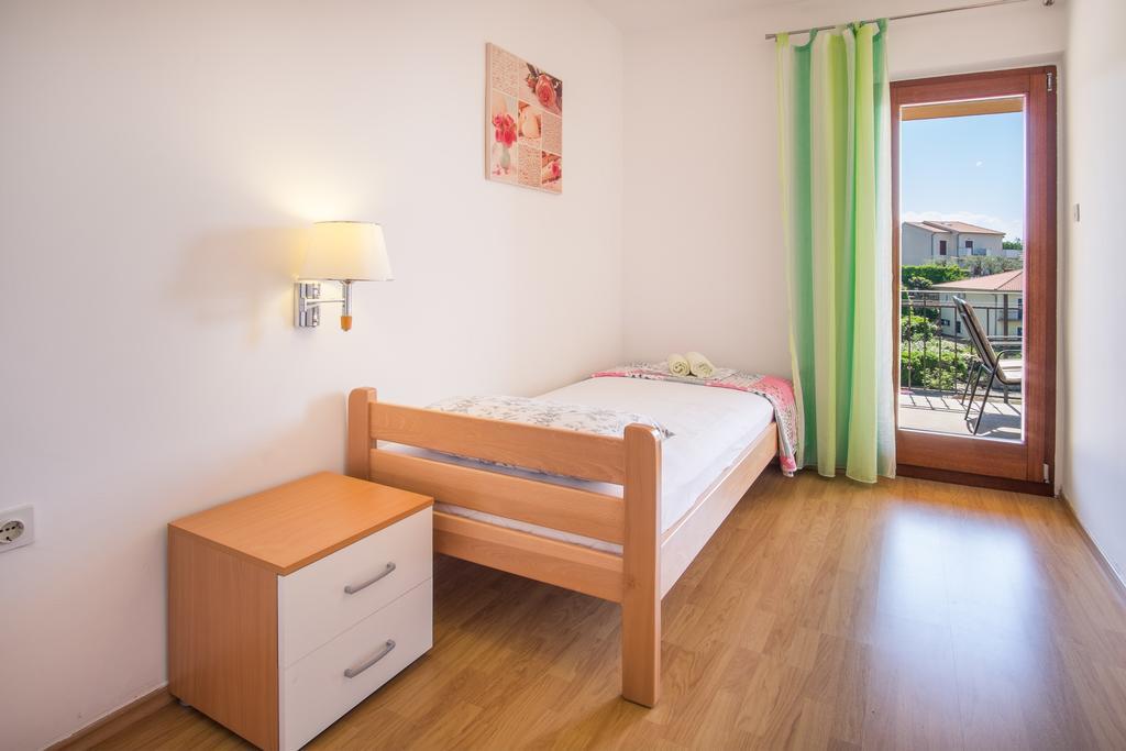 Apartments Iva Krk Town Εξωτερικό φωτογραφία